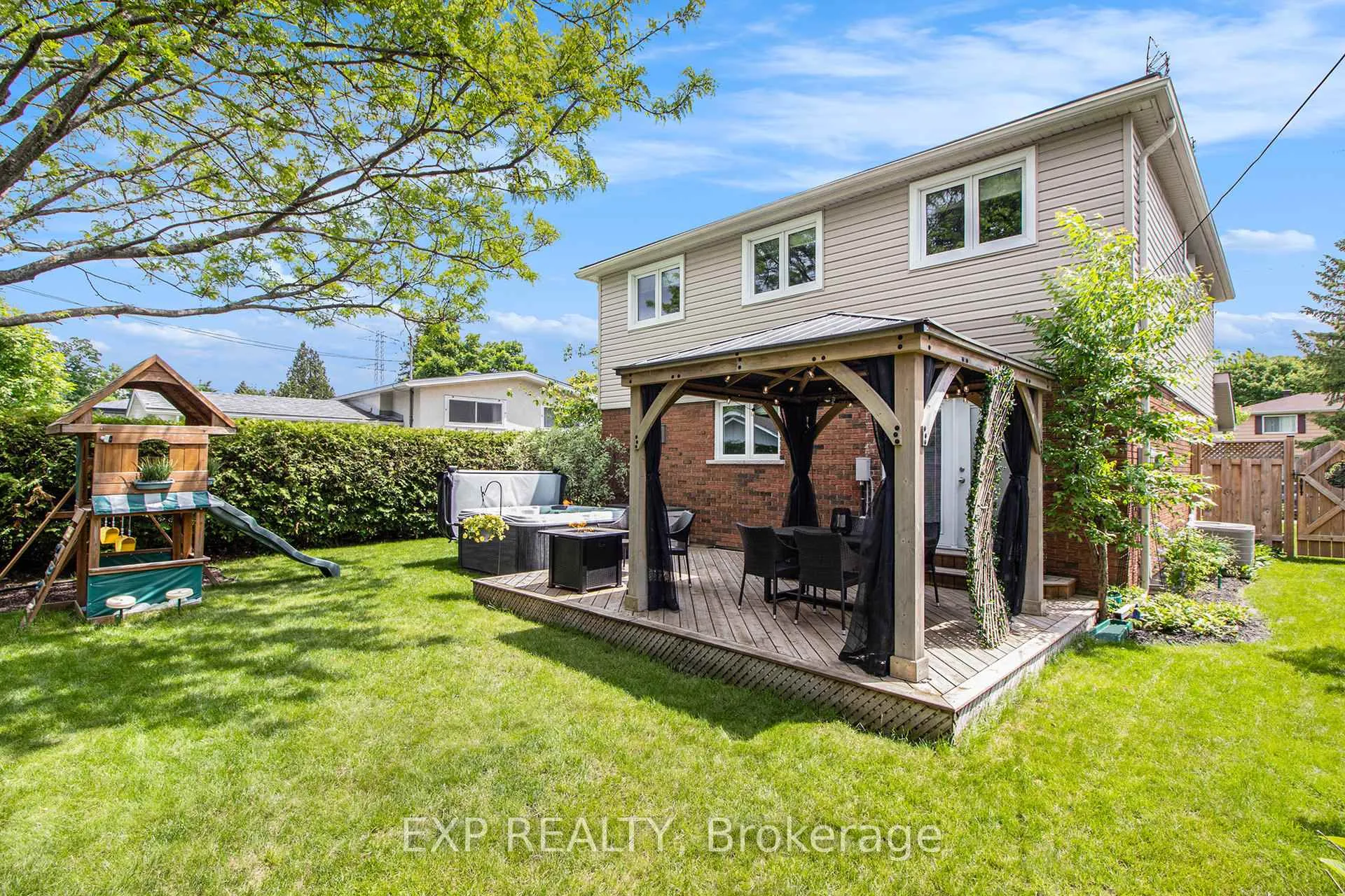 Photo 26 of 733 Southmore Drive W, Ottawa, Riverside Park South — HOMEH