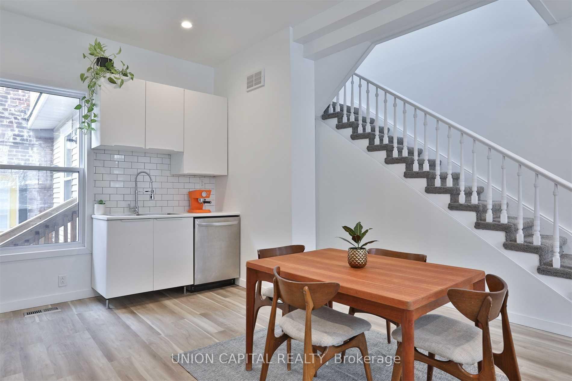 Photo 11 of Unit Main, 108 Robert St, Toronto, University — HOMEH