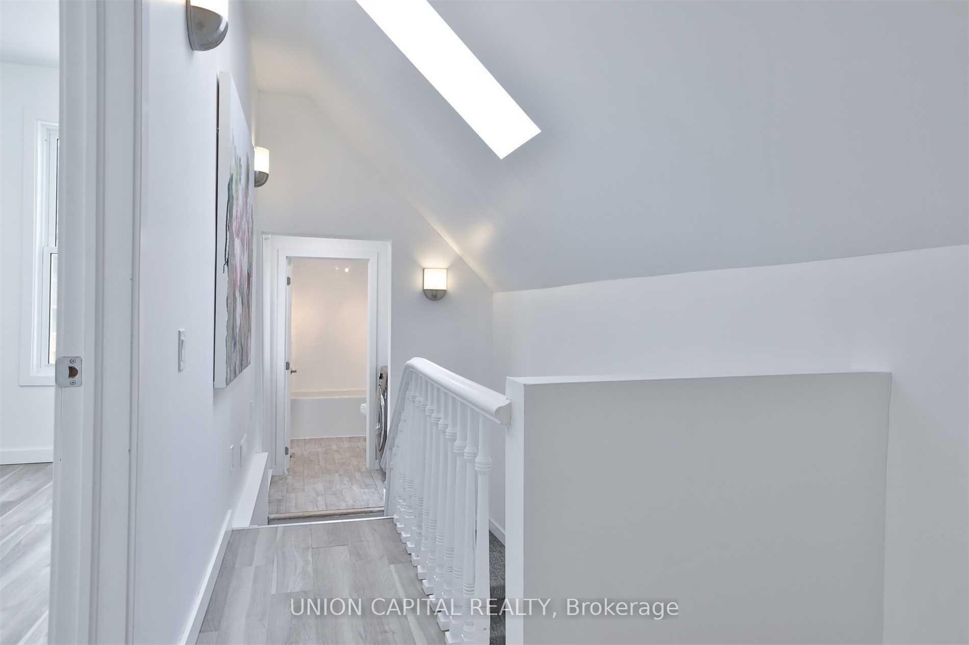 Photo 14 of Unit Main, 108 Robert St, Toronto, University — HOMEH