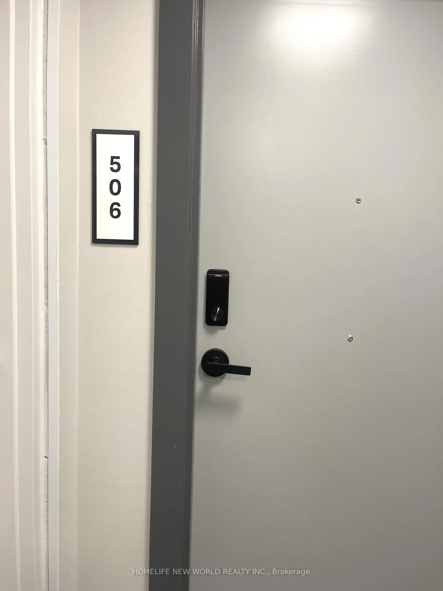 Front of Unit 506, 758 Dovercourt Road