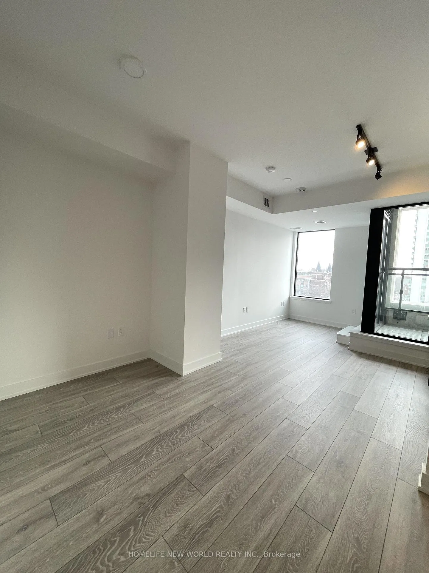 Photo 7 of Unit 507, 758 Dovercourt Road, Toronto, Dovercourt-Wallace Emerson-Junction — HOMEH