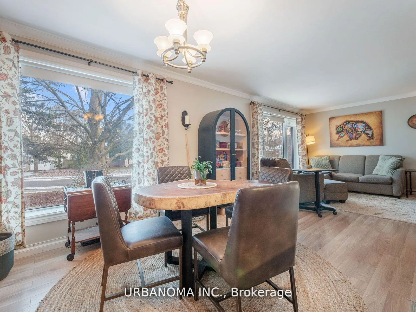 Photo 22 of 25 Algonquin Crescent, Aurora, Aurora Heights — HOMEH