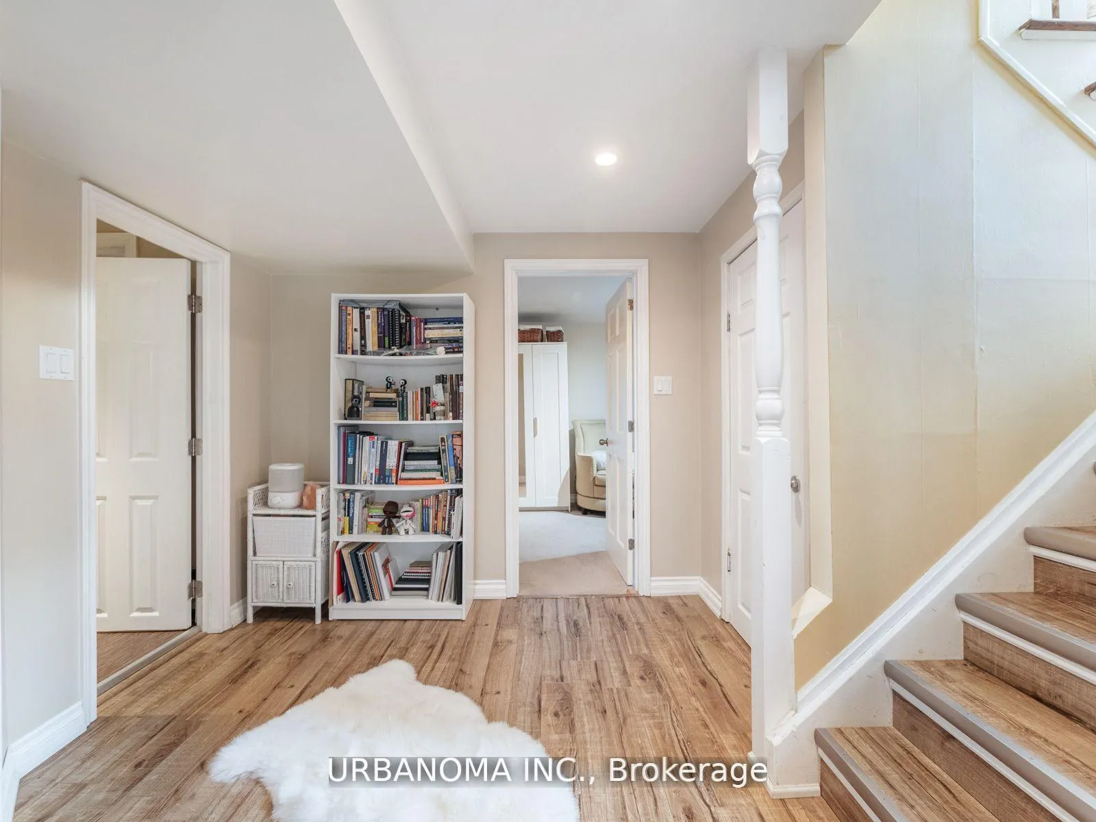 Photo 93 of 25 Algonquin Crescent, Aurora, Aurora Heights — HOMEH