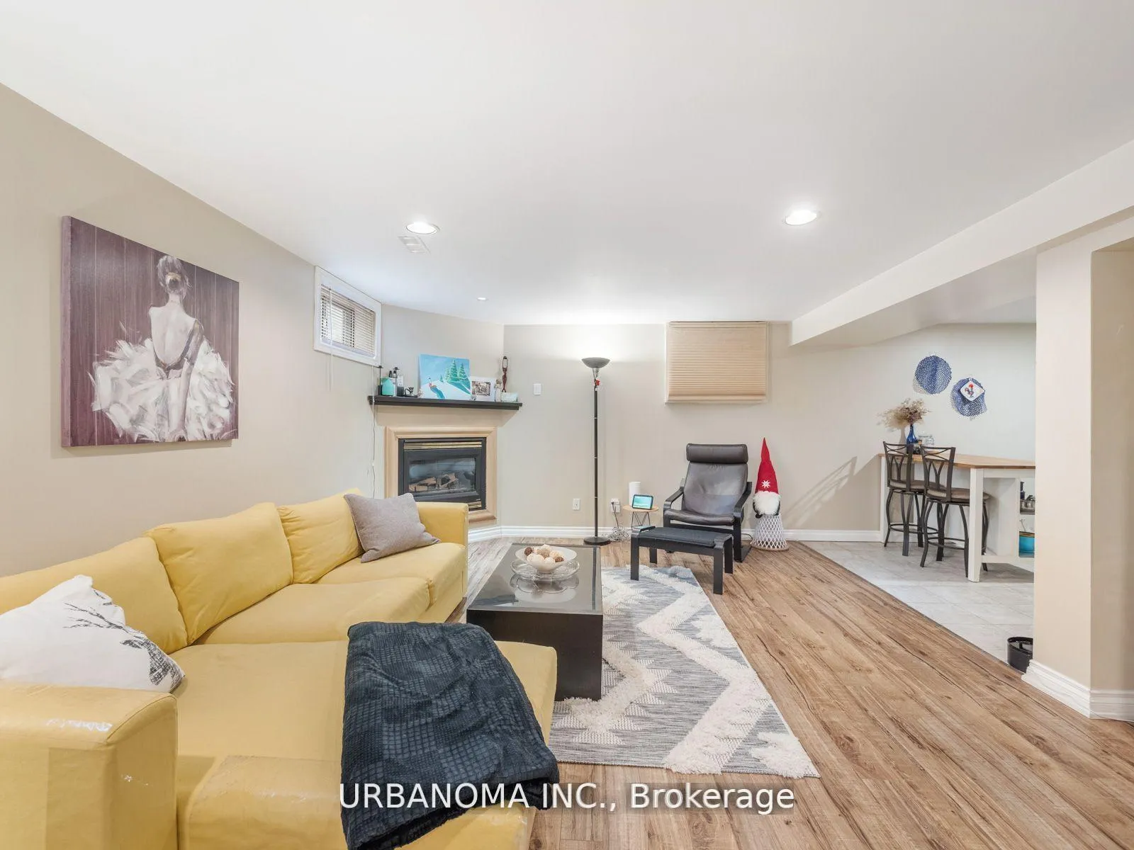 Photo 107 of 25 Algonquin Crescent, Aurora, Aurora Heights — HOMEH