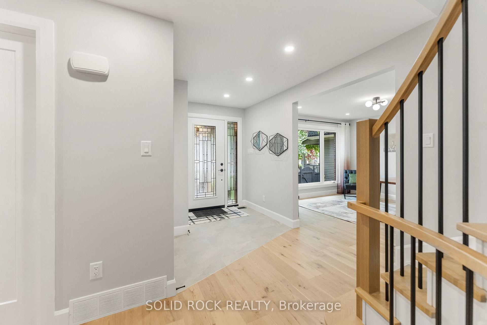 Photo 4 of 210 Carleton Avenue, Ottawa, Ottawa West/Tunneys Pasture — HOMEH