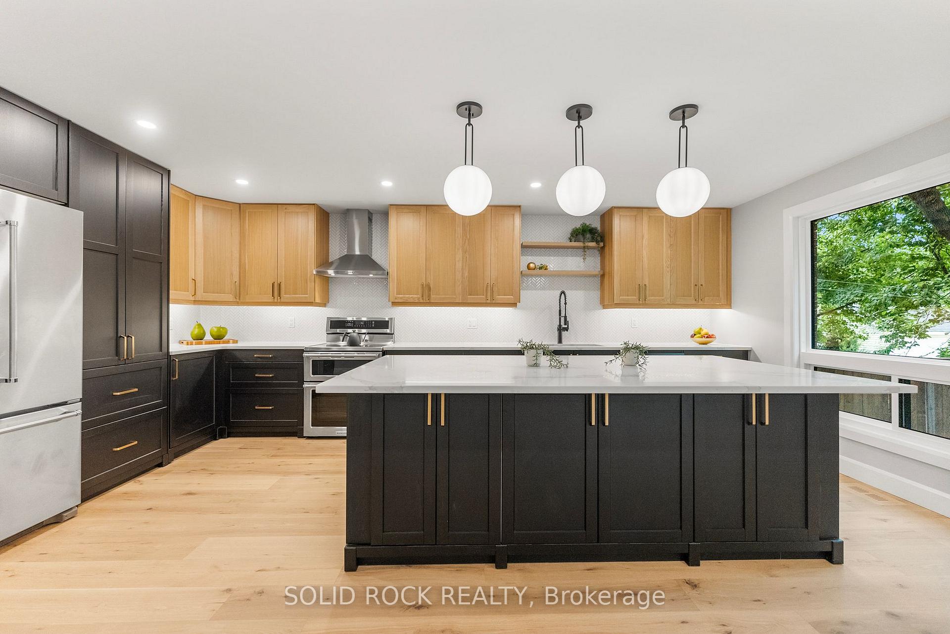 Photo 13 of 210 Carleton Avenue, Ottawa, Ottawa West/Tunneys Pasture — HOMEH