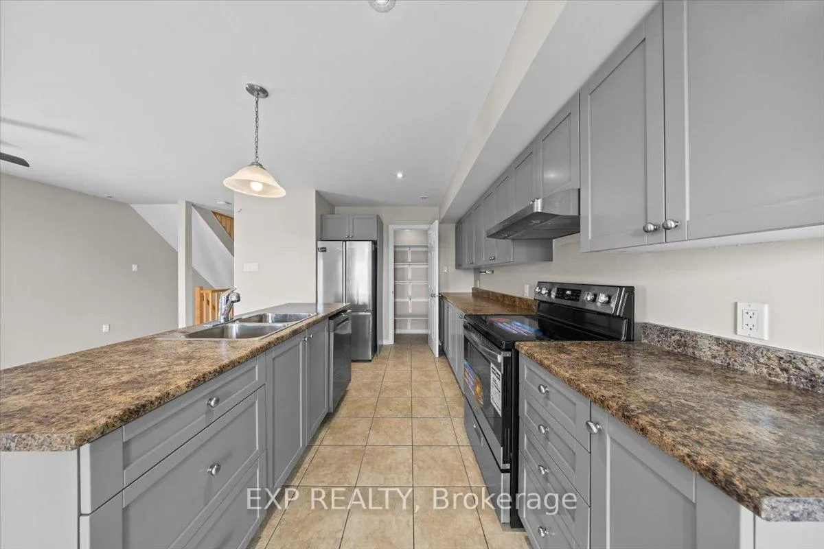 Photo 31 of 12 John Findlay Terrace, Arnprior — HOMEH