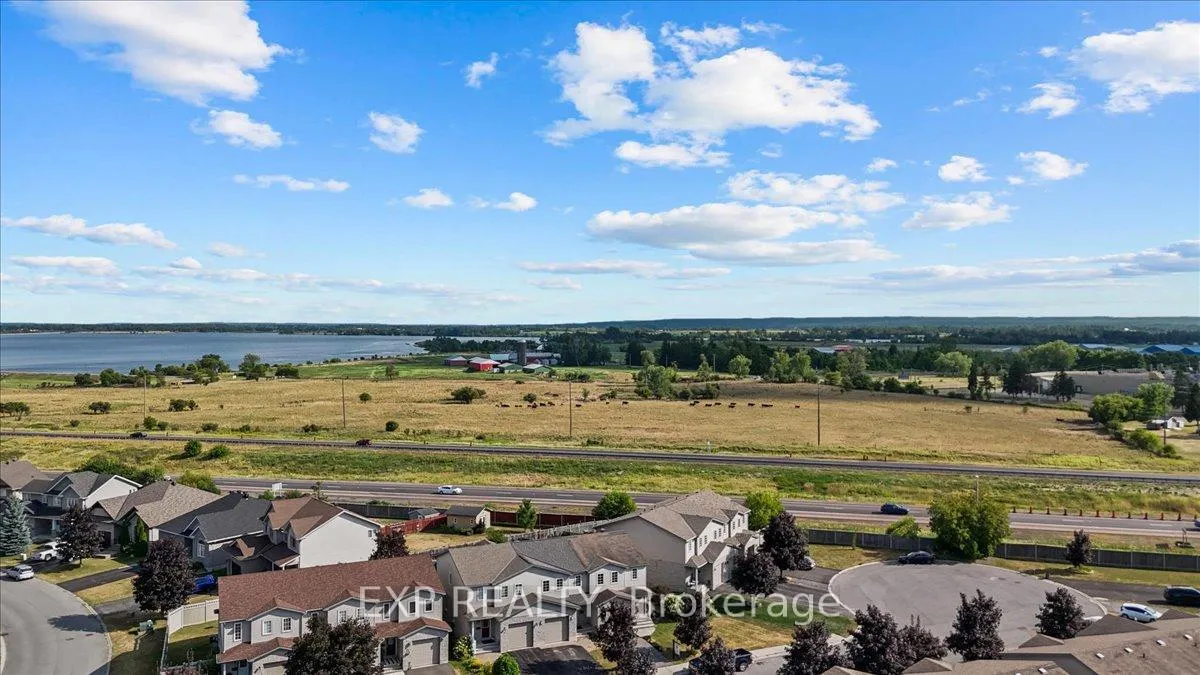 Photo 207 of 12 John Findlay Terrace, Arnprior — HOMEH
