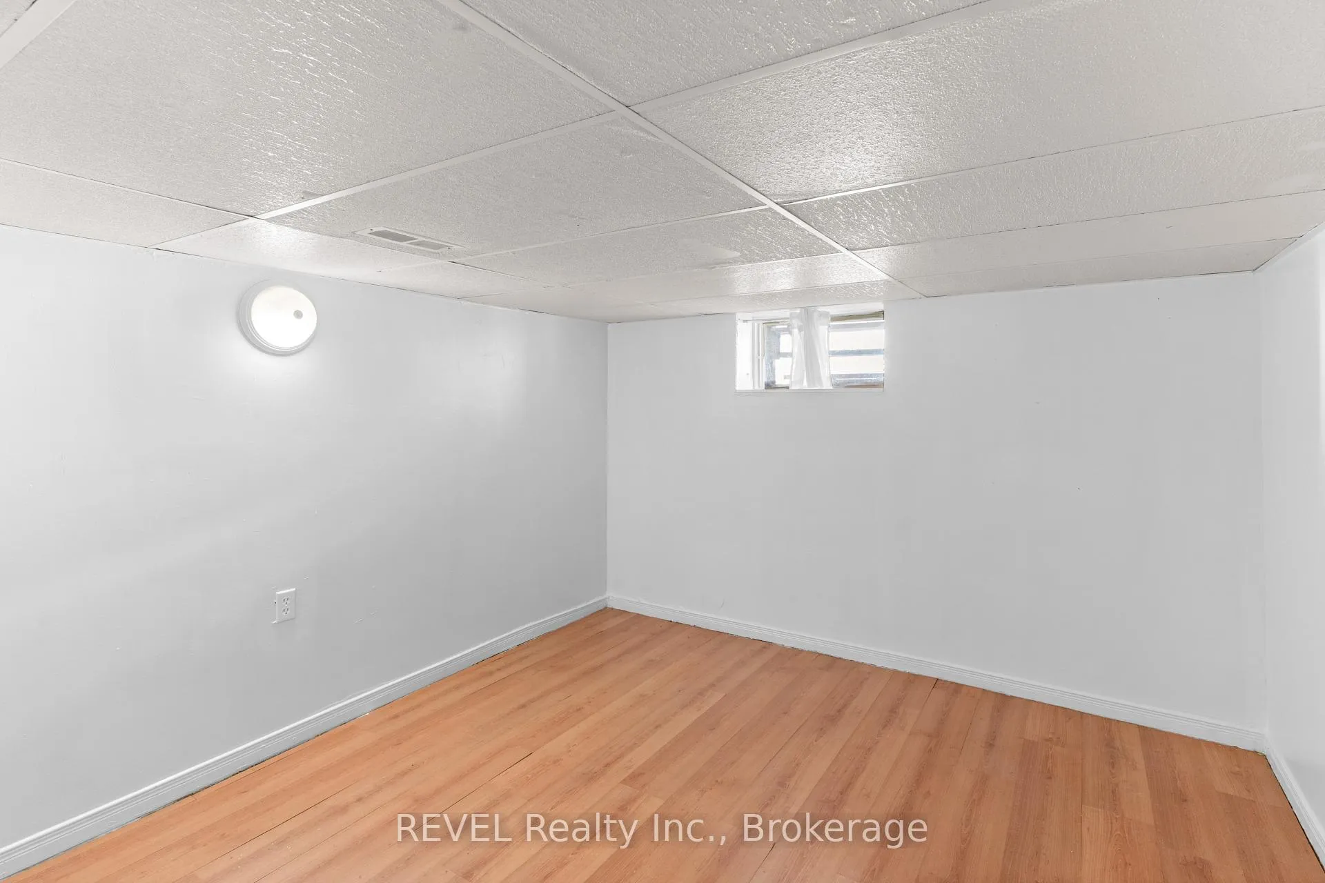 Photo 19 of 24 Lyndon Street W, Thorold, Thorold Downtown — HOMEH