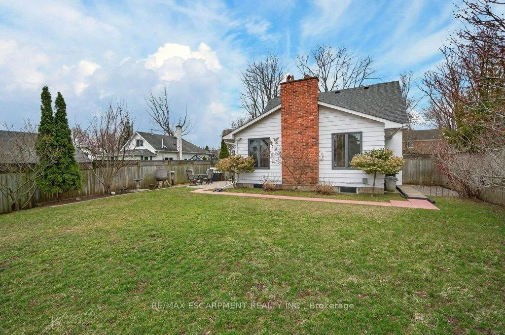 Photo 31 of 270 Mill Street N, Hamilton, Waterdown — HOMEH