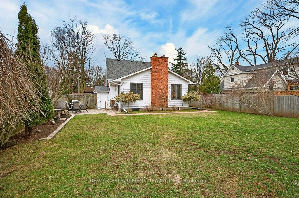Photo 32 of 270 Mill Street N, Hamilton, Waterdown — HOMEH