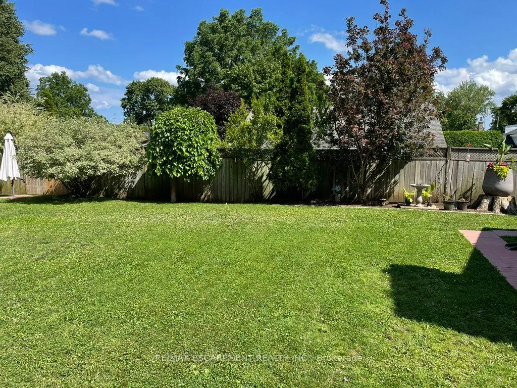 Photo 38 of 270 Mill Street N, Hamilton, Waterdown — HOMEH