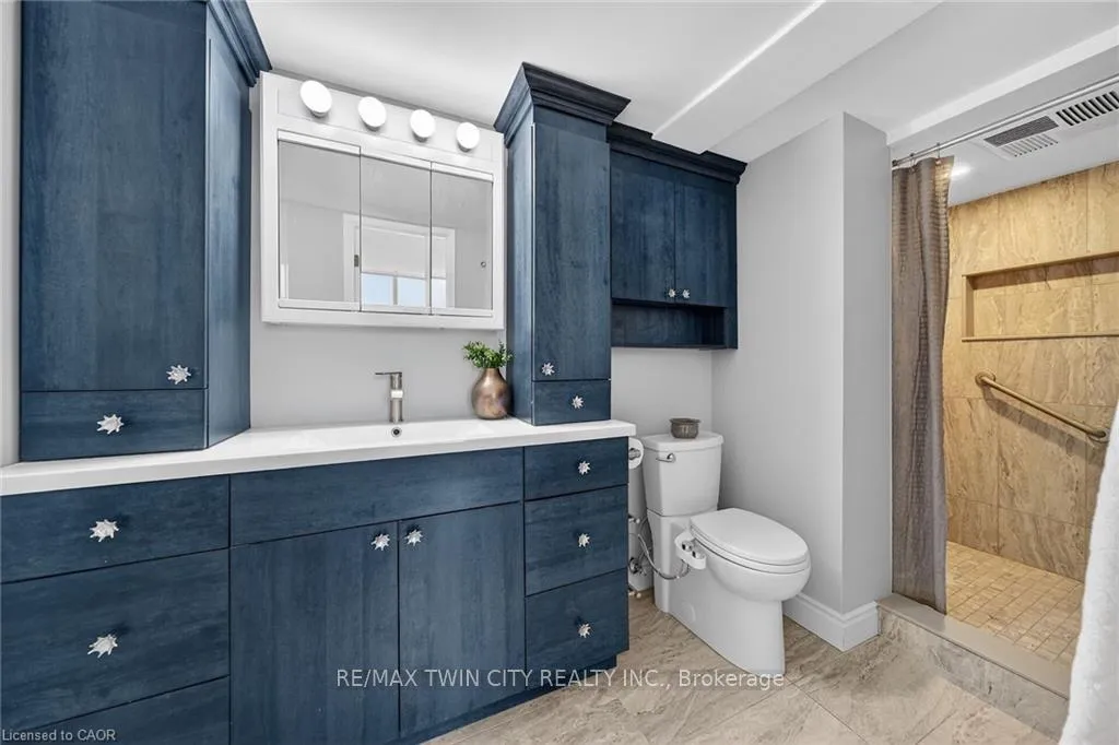 Photo 13 of Unit 301, 150 Queen Street S, Kitchener — HOMEH