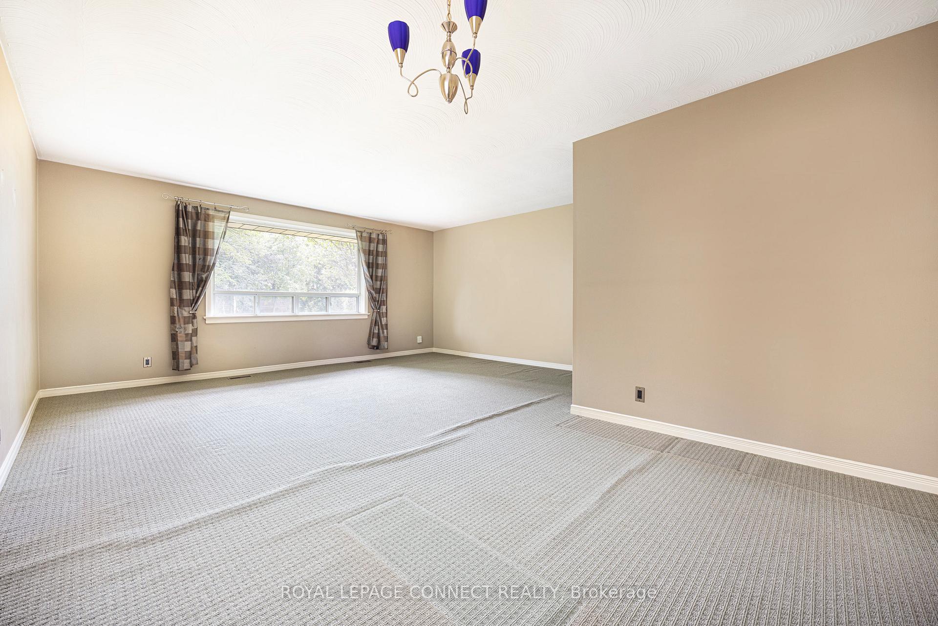 Photo 12 of 3 Brougham Crescent, Etobicoke, Kingsview Village-The Westway — HOMEH