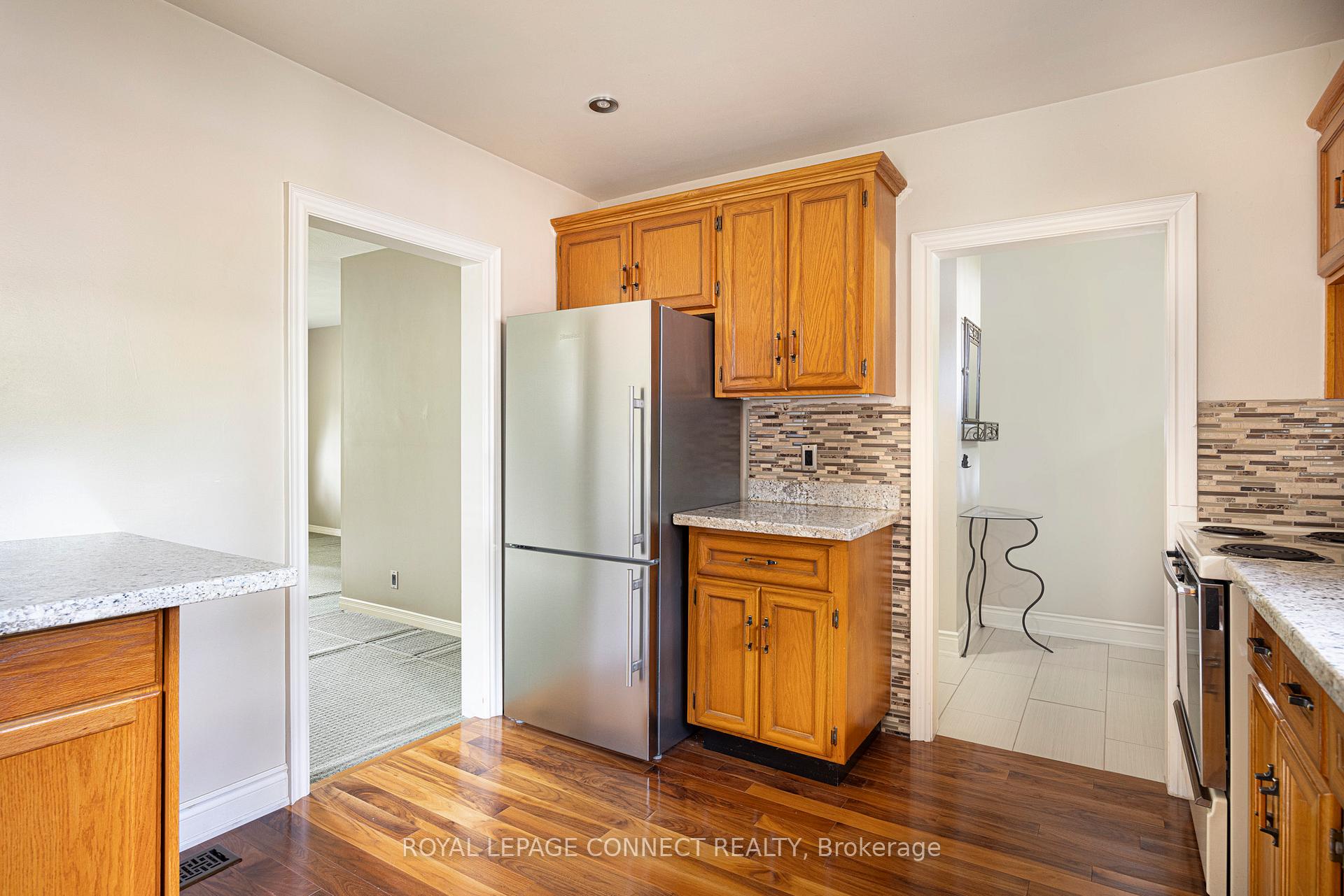 Photo 17 of 3 Brougham Crescent, Etobicoke, Kingsview Village-The Westway — HOMEH