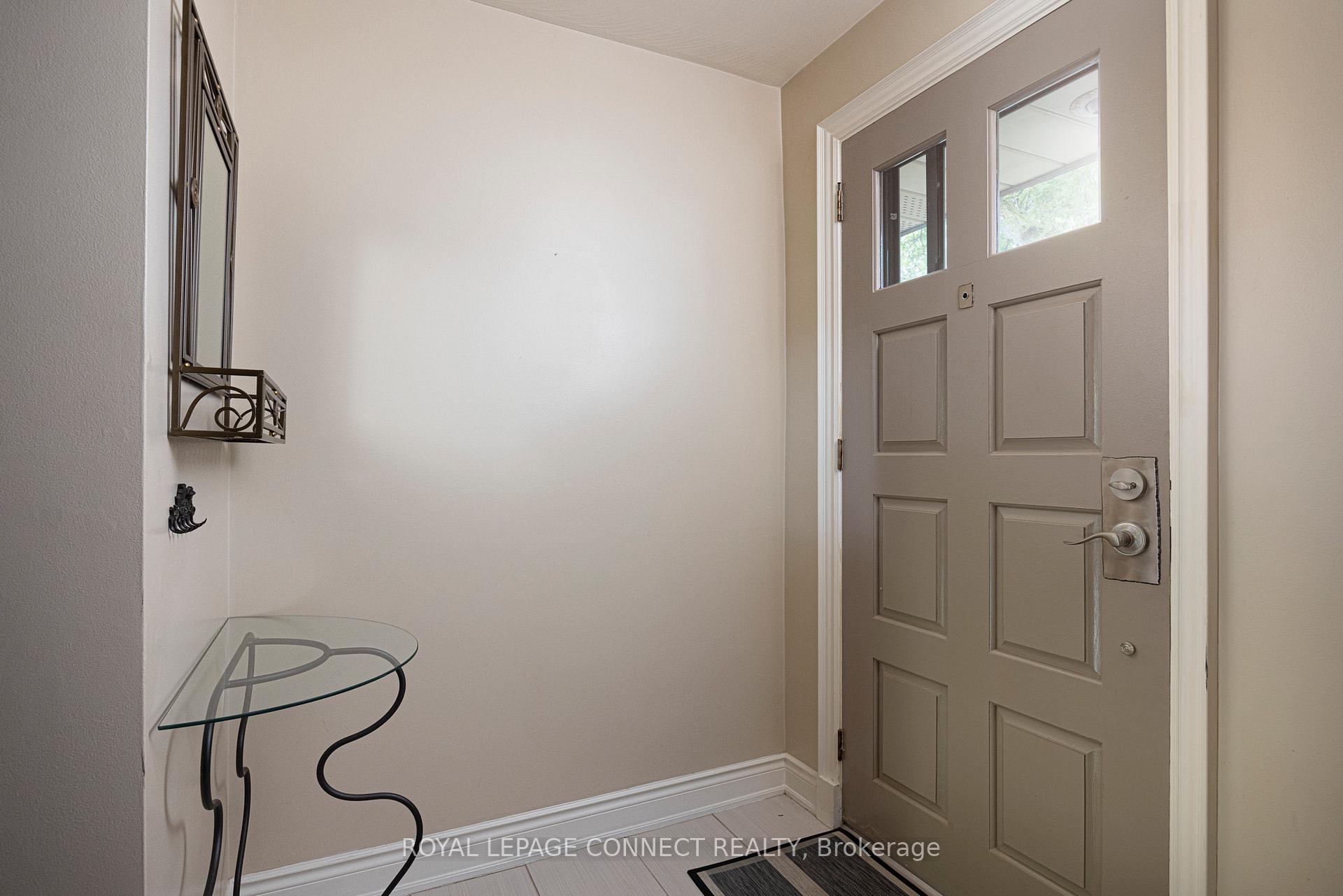 Photo 13 of 3 Brougham Crescent, Etobicoke, Kingsview Village-The Westway — HOMEH