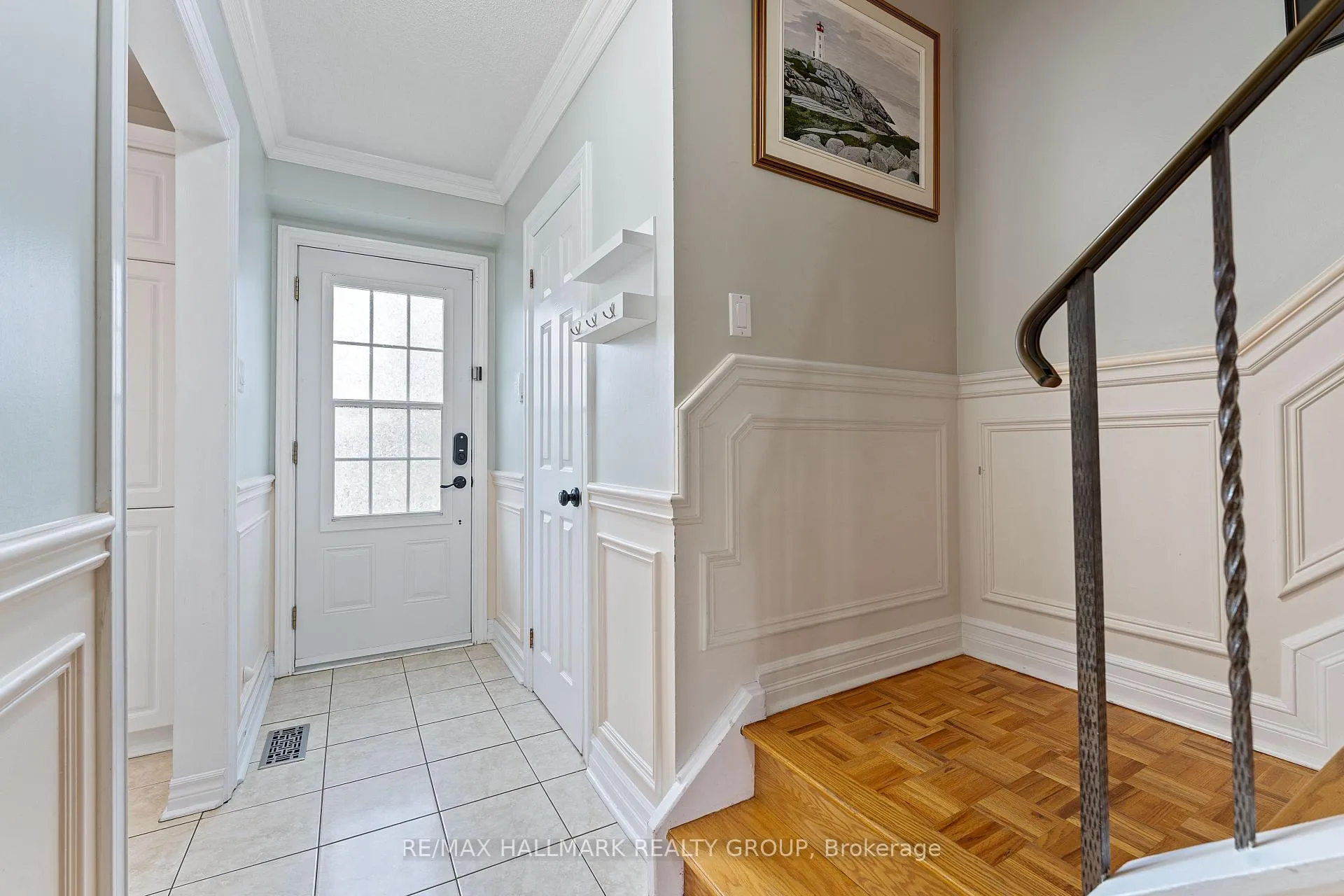 Photo 13 of 76 Valewood Crescent, Ottawa, Blackburn Hamlet — HOMEH