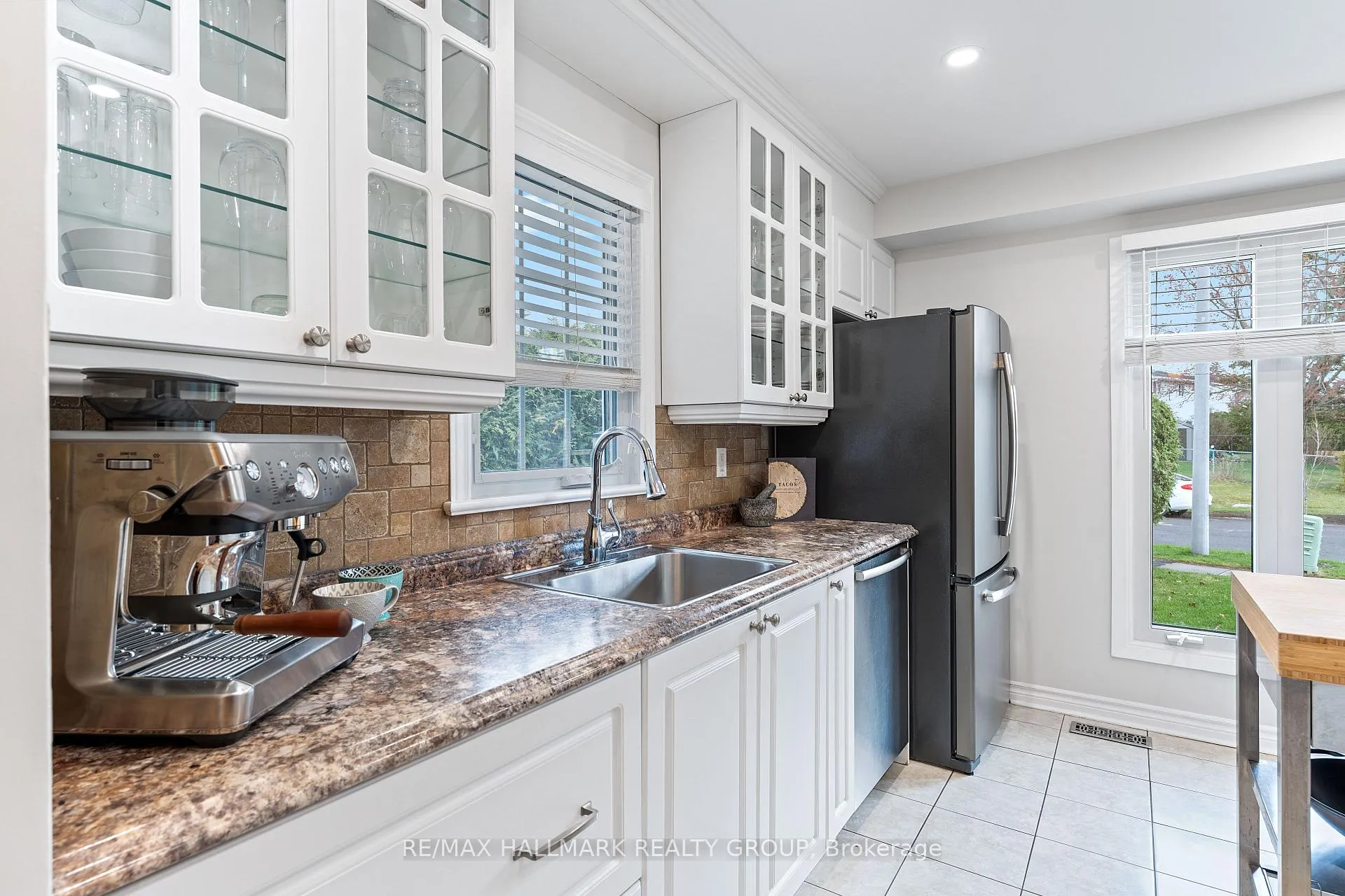 Photo 47 of 76 Valewood Crescent, Ottawa, Blackburn Hamlet — HOMEH
