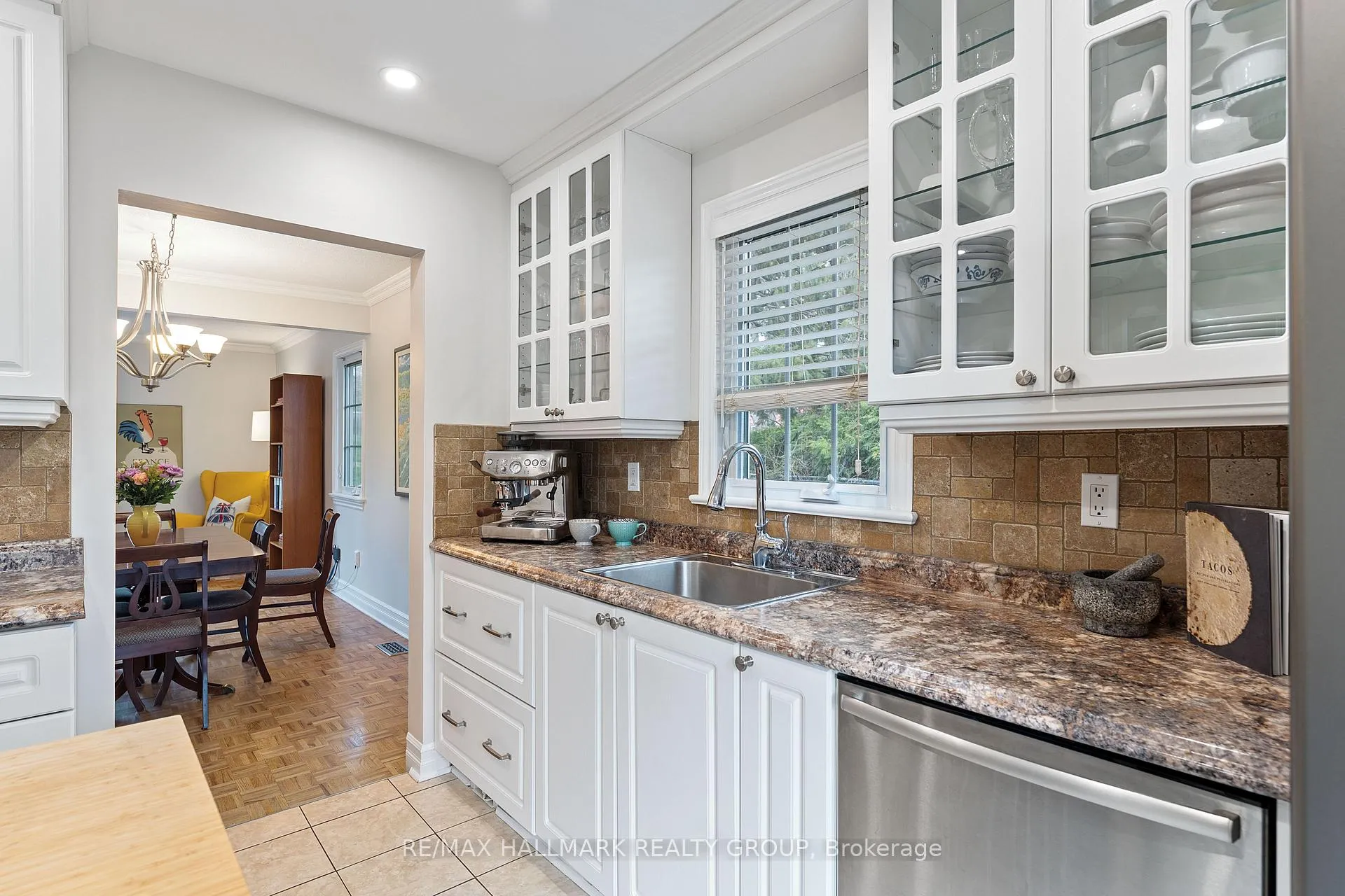 Photo 63 of 76 Valewood Crescent, Ottawa, Blackburn Hamlet — HOMEH