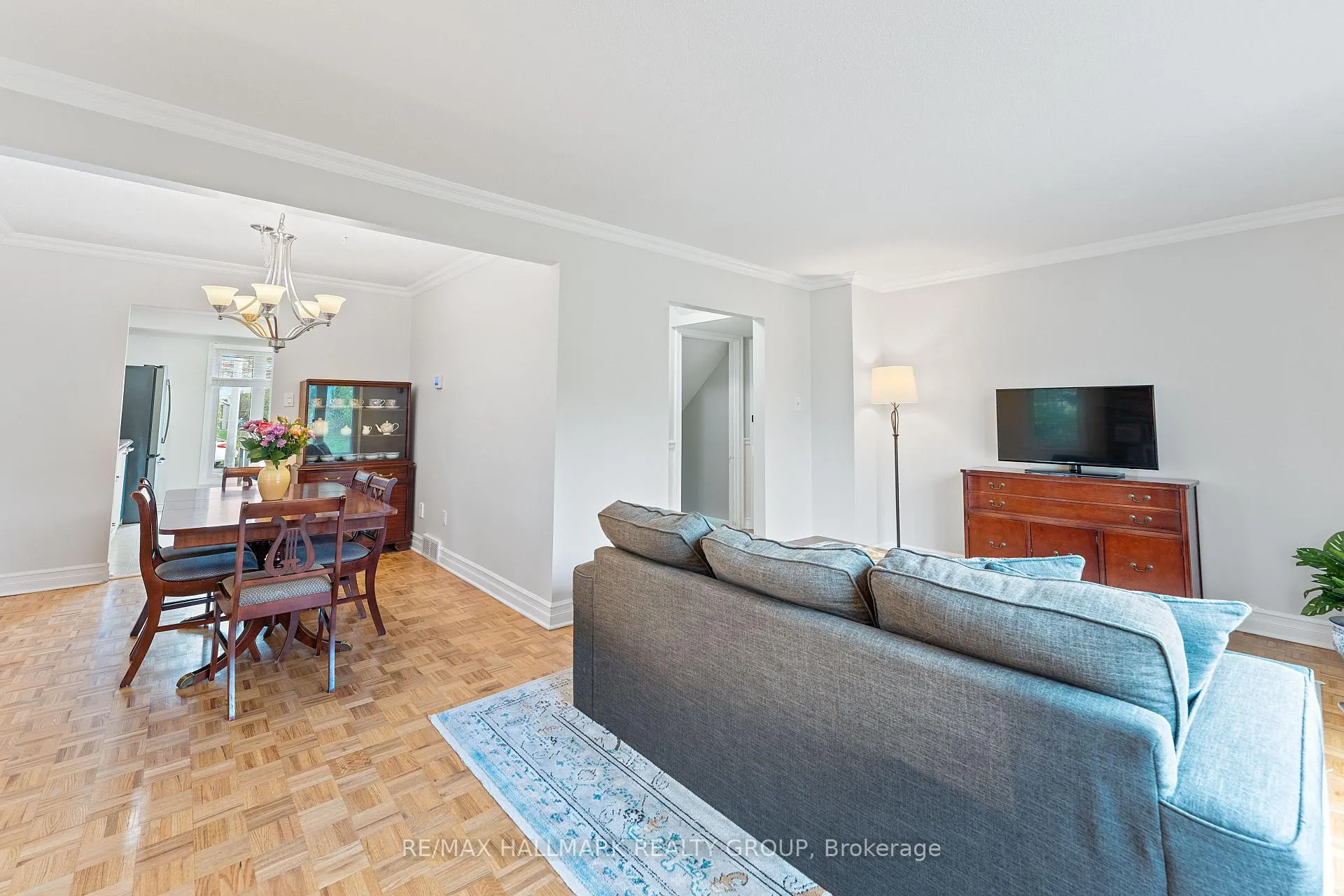 Photo 86 of 76 Valewood Crescent, Ottawa, Blackburn Hamlet — HOMEH