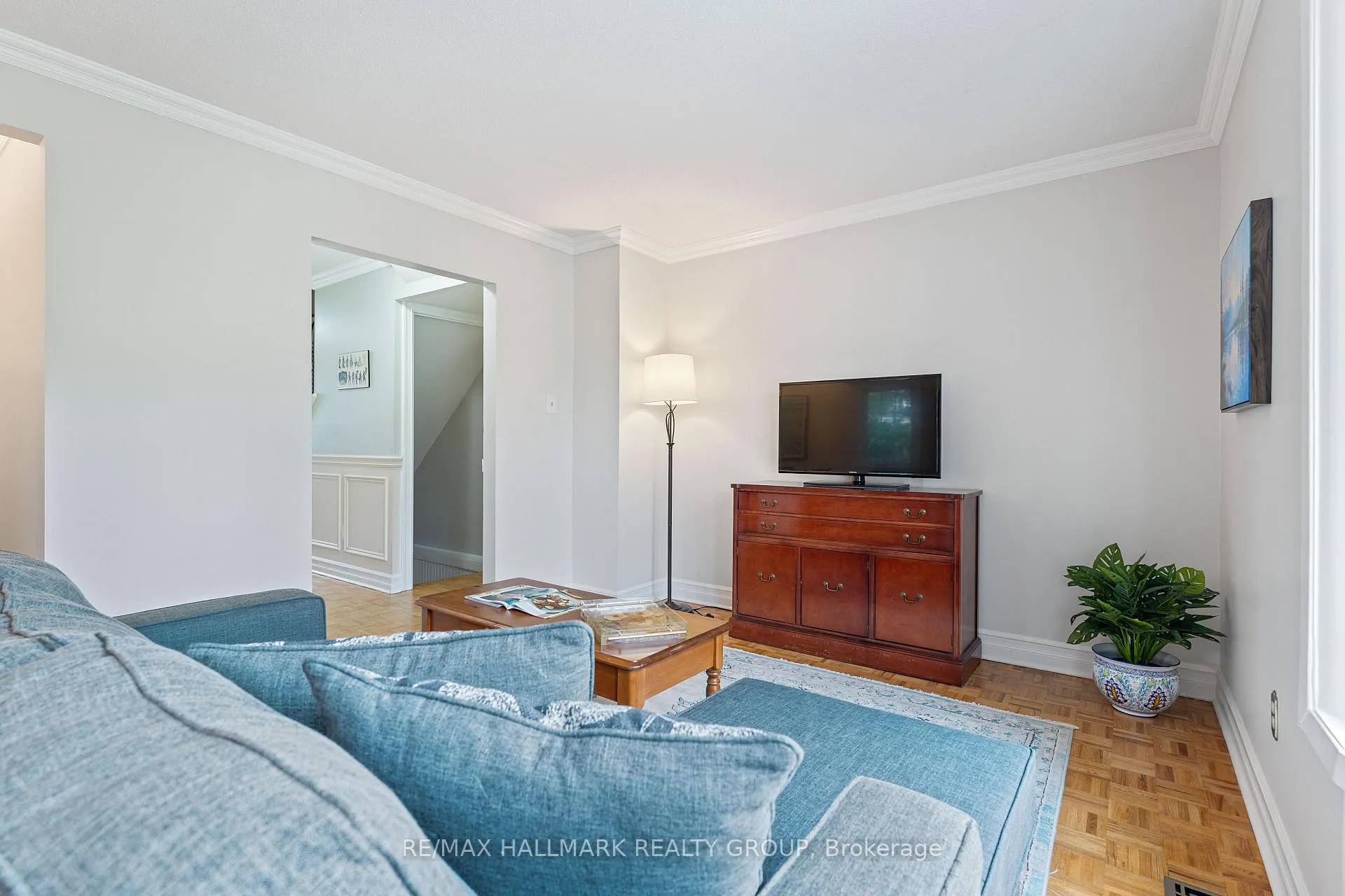 Photo 90 of 76 Valewood Crescent, Ottawa, Blackburn Hamlet — HOMEH