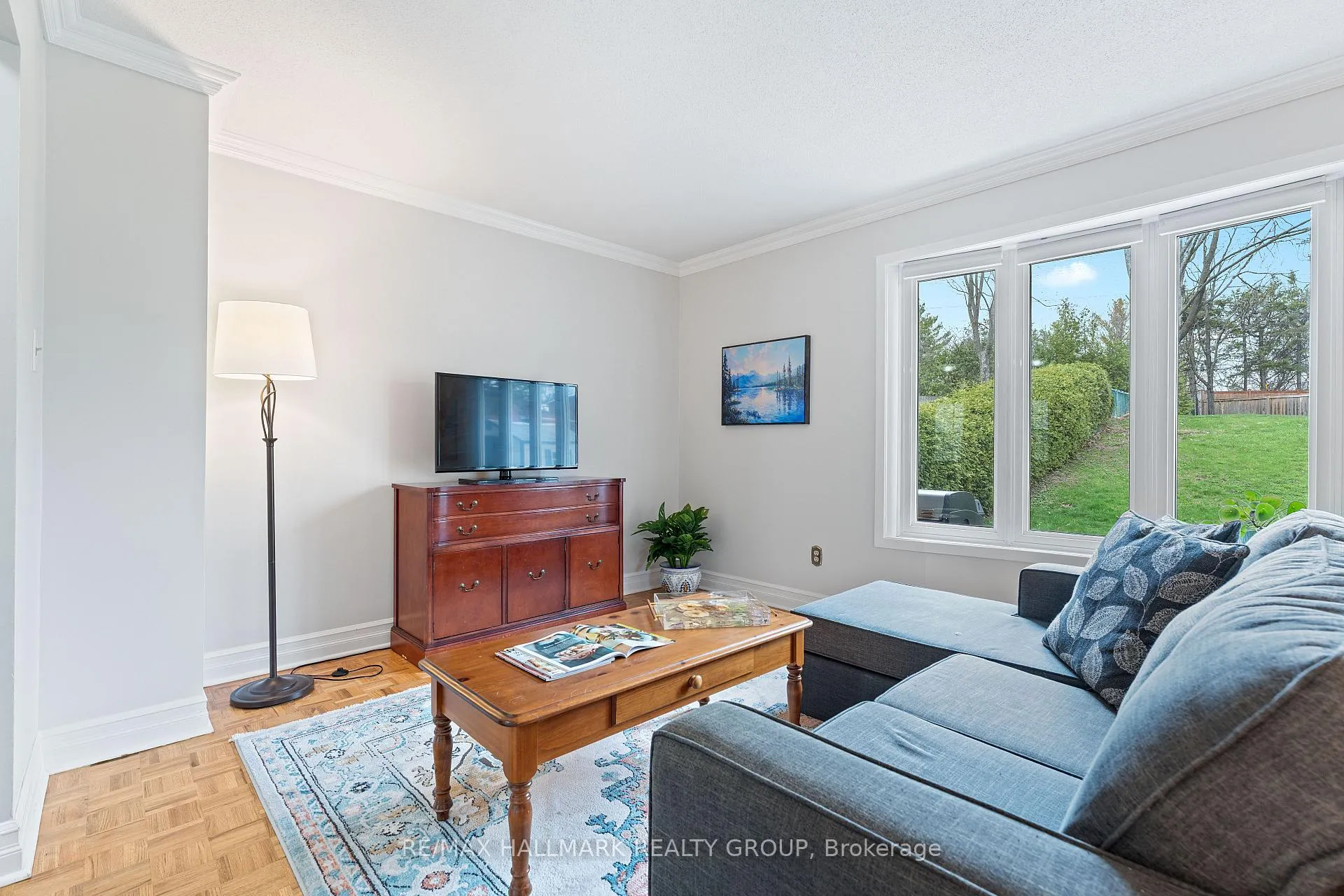 Photo 97 of 76 Valewood Crescent, Ottawa, Blackburn Hamlet — HOMEH