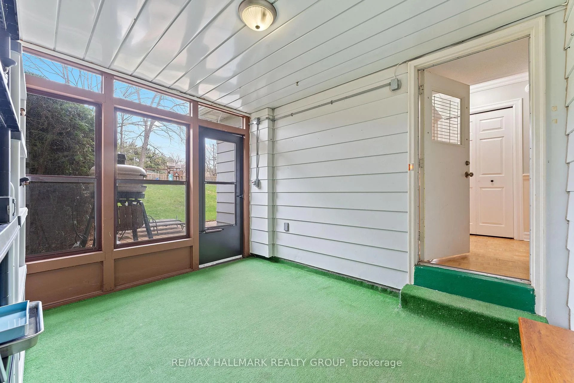 Photo 122 of 76 Valewood Crescent, Ottawa, Blackburn Hamlet — HOMEH
