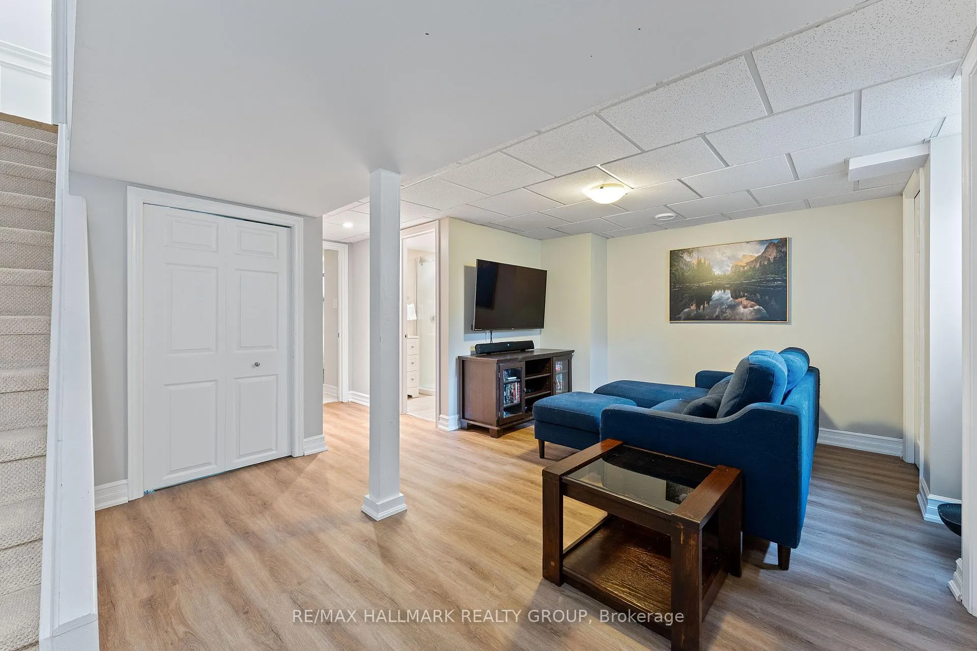 Photo 181 of 76 Valewood Crescent, Ottawa, Blackburn Hamlet — HOMEH