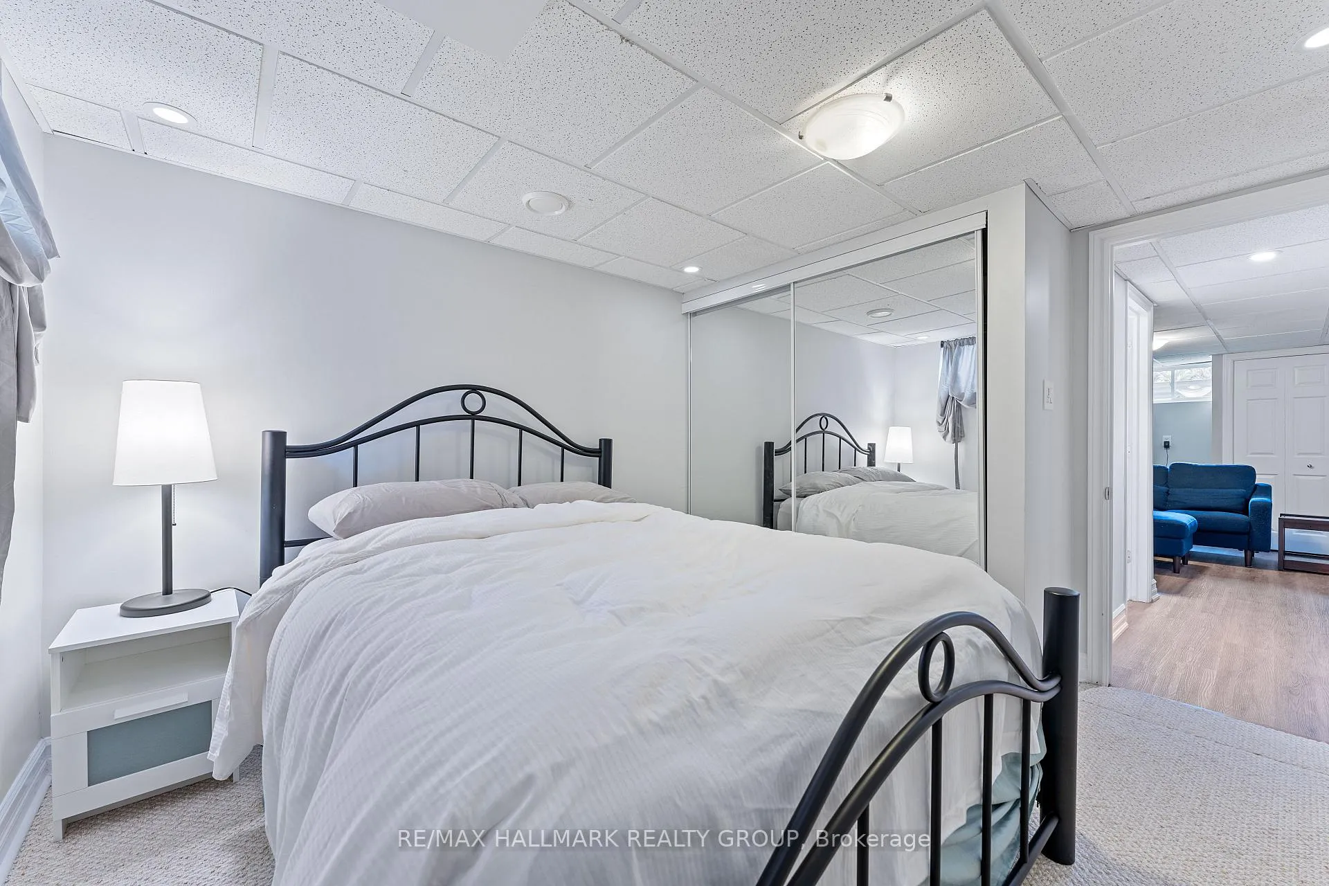 Photo 209 of 76 Valewood Crescent, Ottawa, Blackburn Hamlet — HOMEH