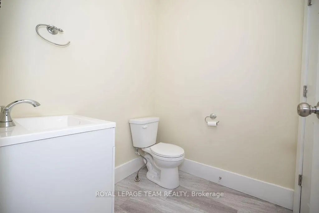 Photo 66 of 2474 Barr Line, Admaston/Bromley, Admaston/Bromley — HOMEH