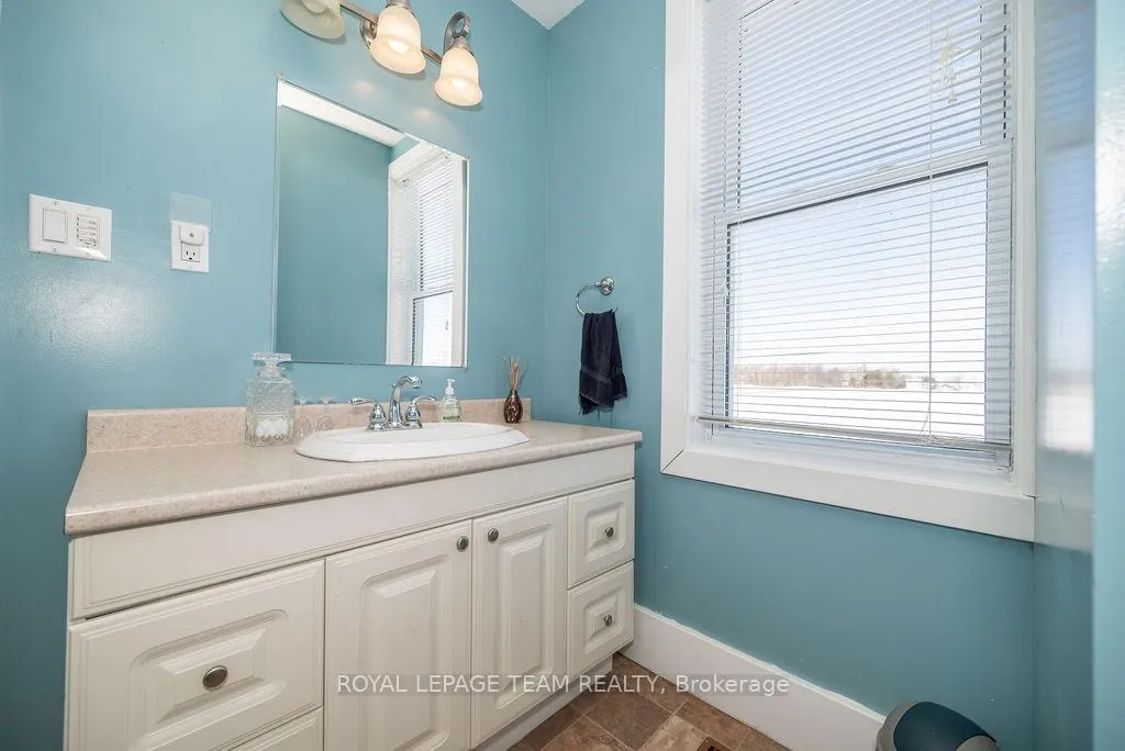 Photo 167 of 2474 Barr Line, Admaston/Bromley, Admaston/Bromley — HOMEH