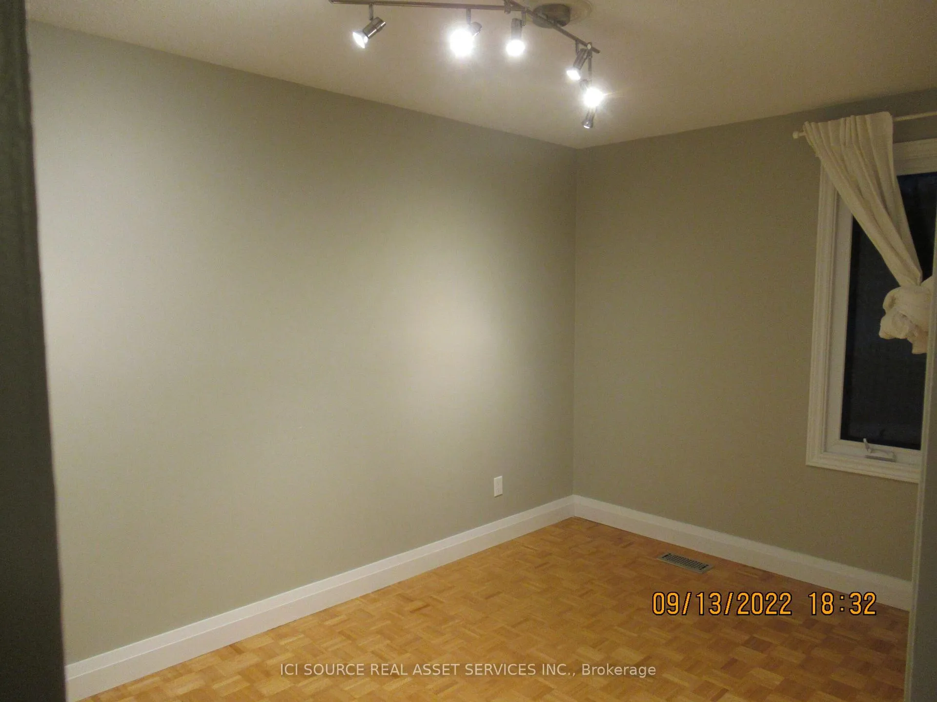 Photo 35 of Unit A, 2332 Ogilvie Road, Ottawa, Beacon Hill North — HOMEH
