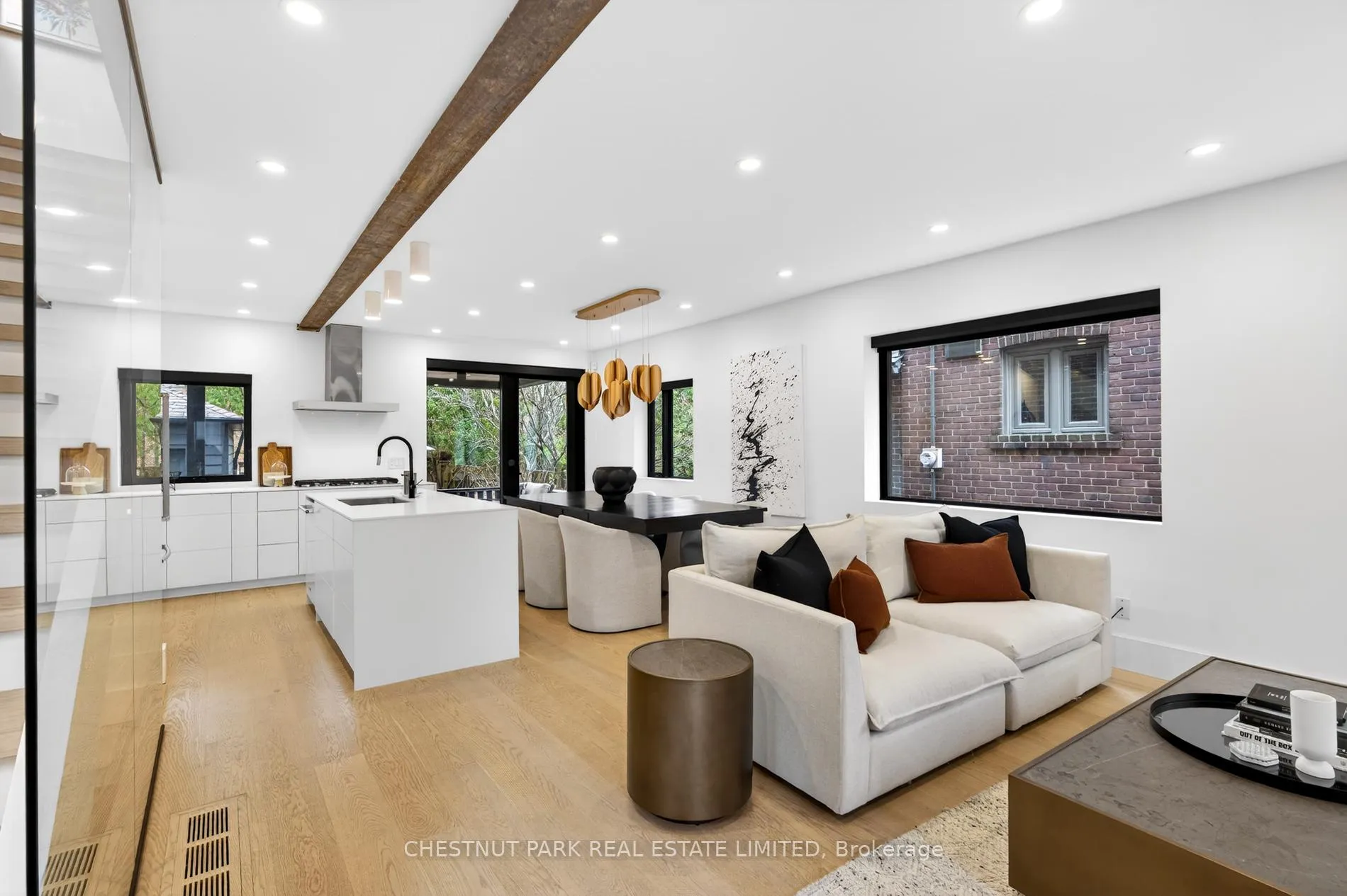 Photo 3 of 3 St Hilda's Avenue, Toronto, Lawrence Park South — HOMEH
