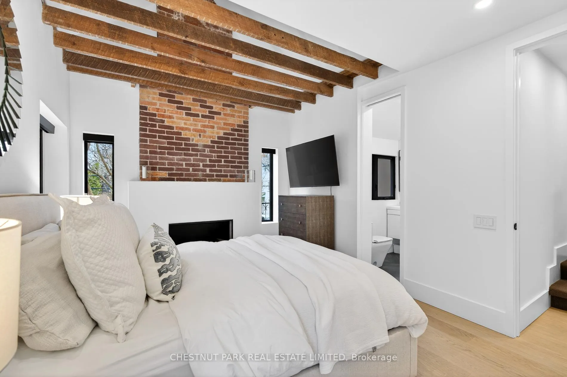 Photo 14 of 3 St Hilda's Avenue, Toronto, Lawrence Park South — HOMEH