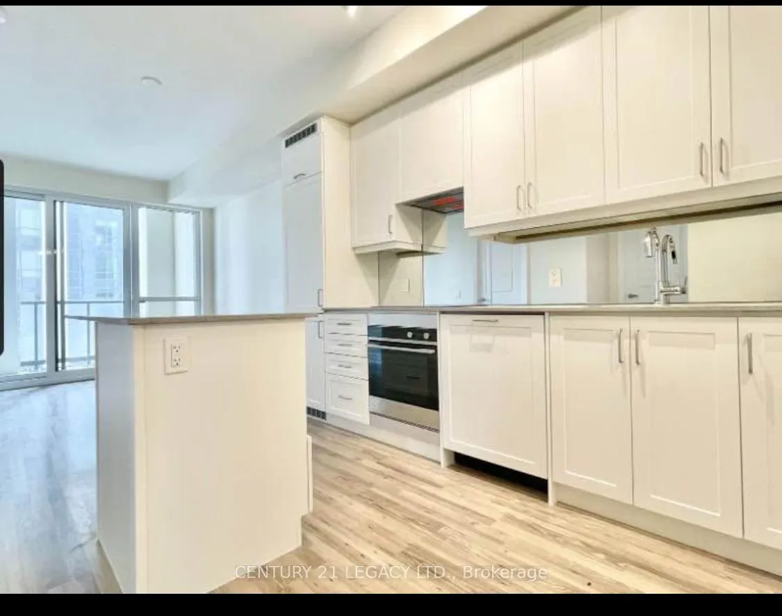 Photo 3 of Unit 1104, 9085 Jane Street, Vaughan, Concord — HOMEH