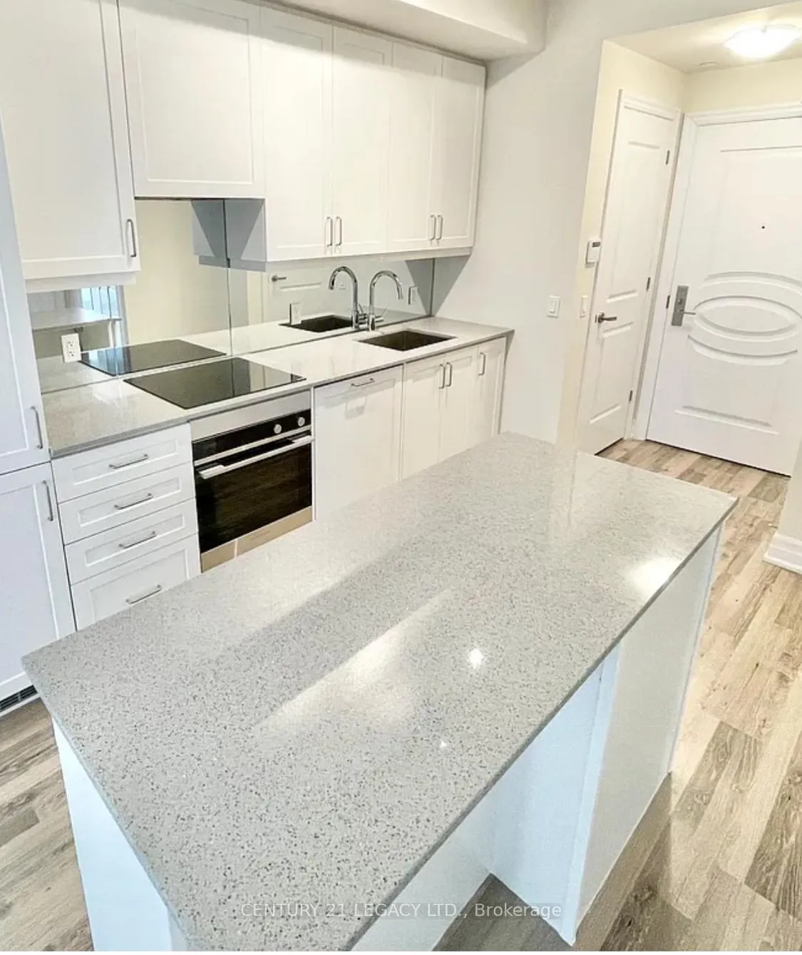 Photo 9 of Unit 1104, 9085 Jane Street, Vaughan, Concord — HOMEH