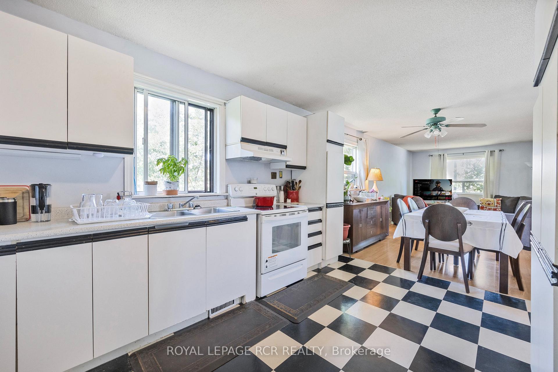 Photo 10 of 1 Northcrest Road, Etobicoke, Kingsview Village-The Westway — HOMEH