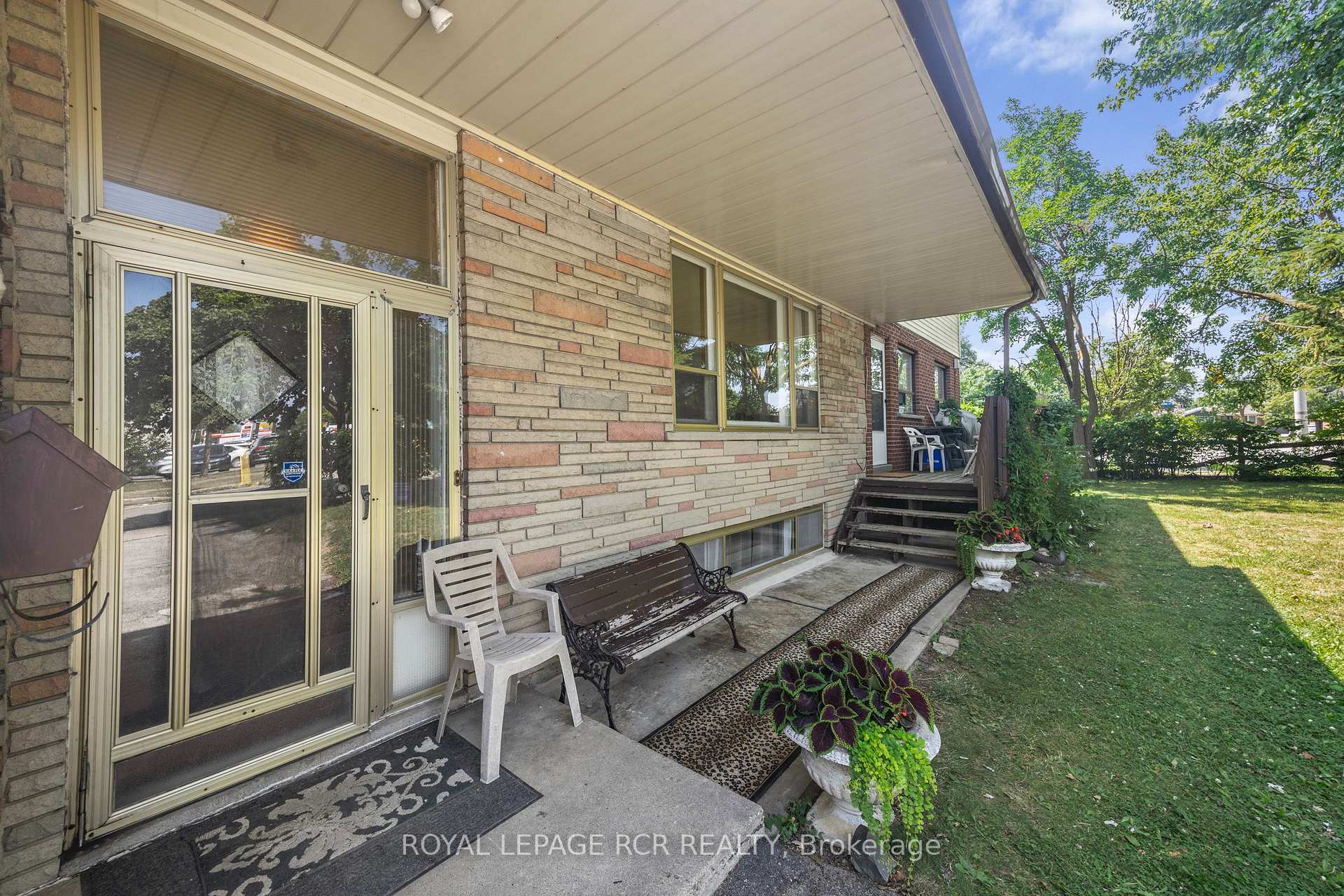 Photo 19 of 1 Northcrest Road, Etobicoke, Kingsview Village-The Westway — HOMEH
