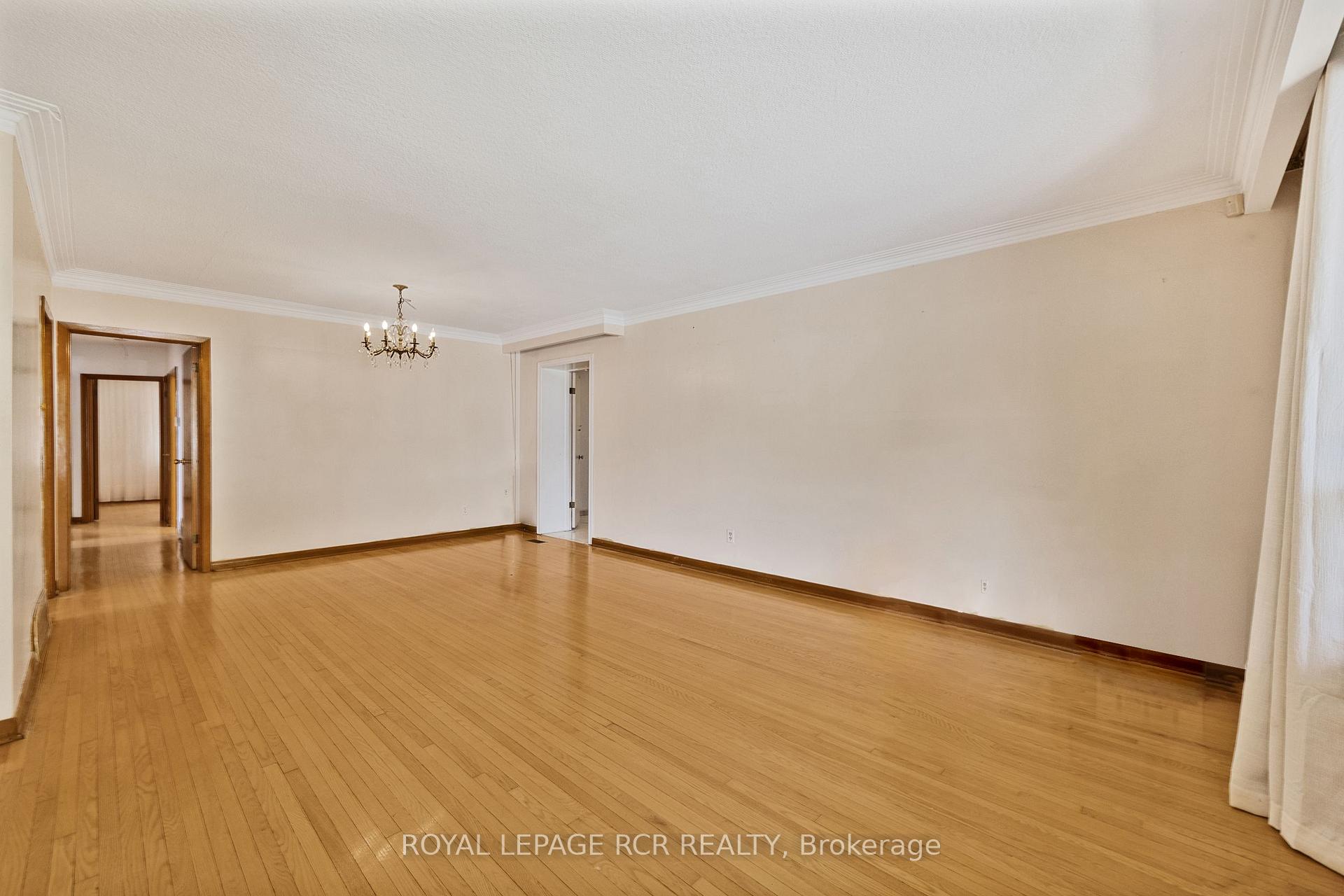 Photo 39 of 1 Northcrest Road, Etobicoke, Kingsview Village-The Westway — HOMEH