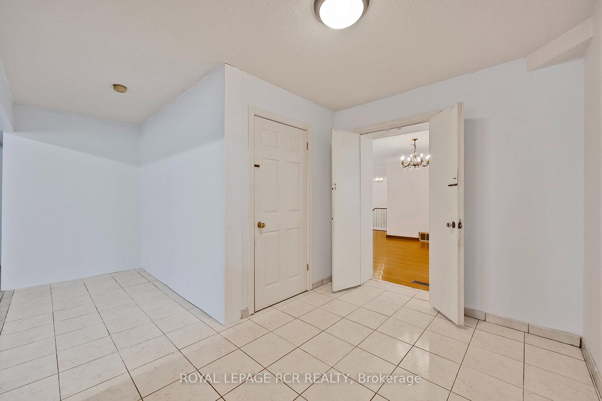 Photo 42 of 1 Northcrest Road, Etobicoke, Kingsview Village-The Westway — HOMEH