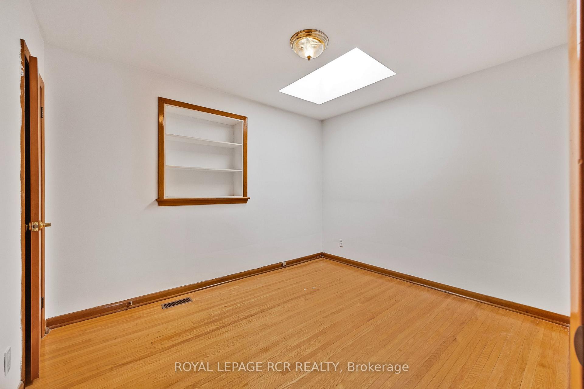 Photo 13 of 1 Northcrest Road, Etobicoke, Kingsview Village-The Westway — HOMEH