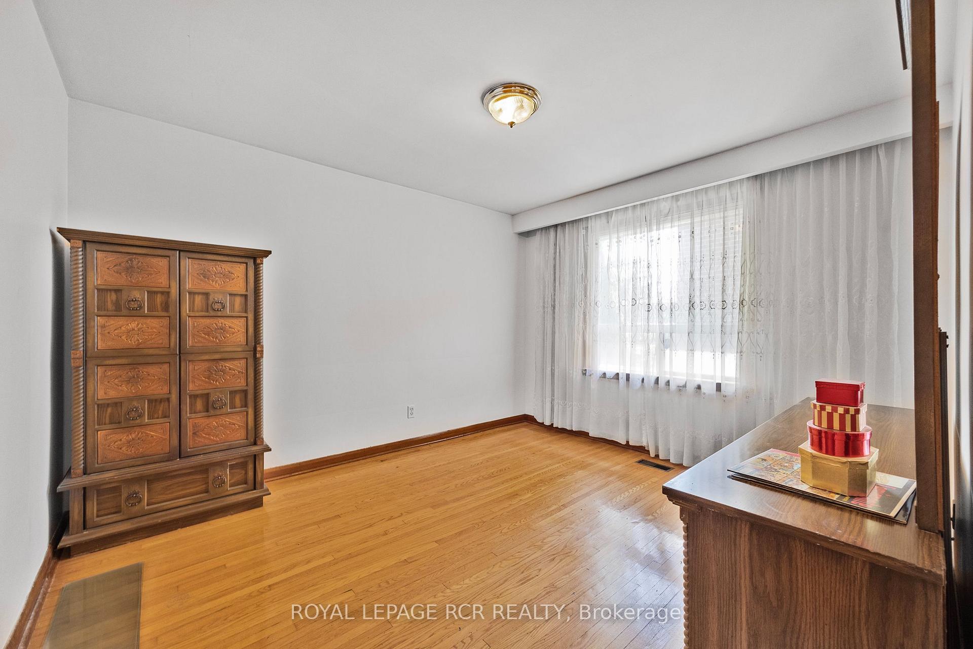 Photo 40 of 1 Northcrest Road, Etobicoke, Kingsview Village-The Westway — HOMEH