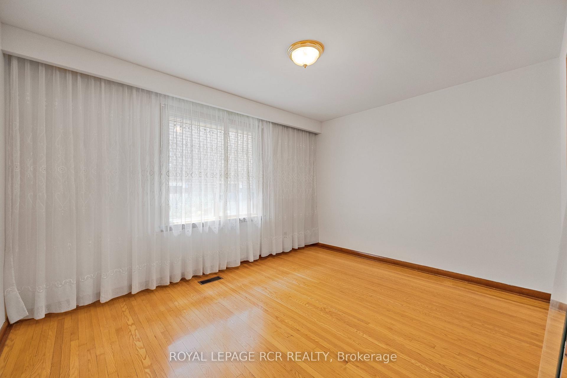 Photo 12 of 1 Northcrest Road, Etobicoke, Kingsview Village-The Westway — HOMEH