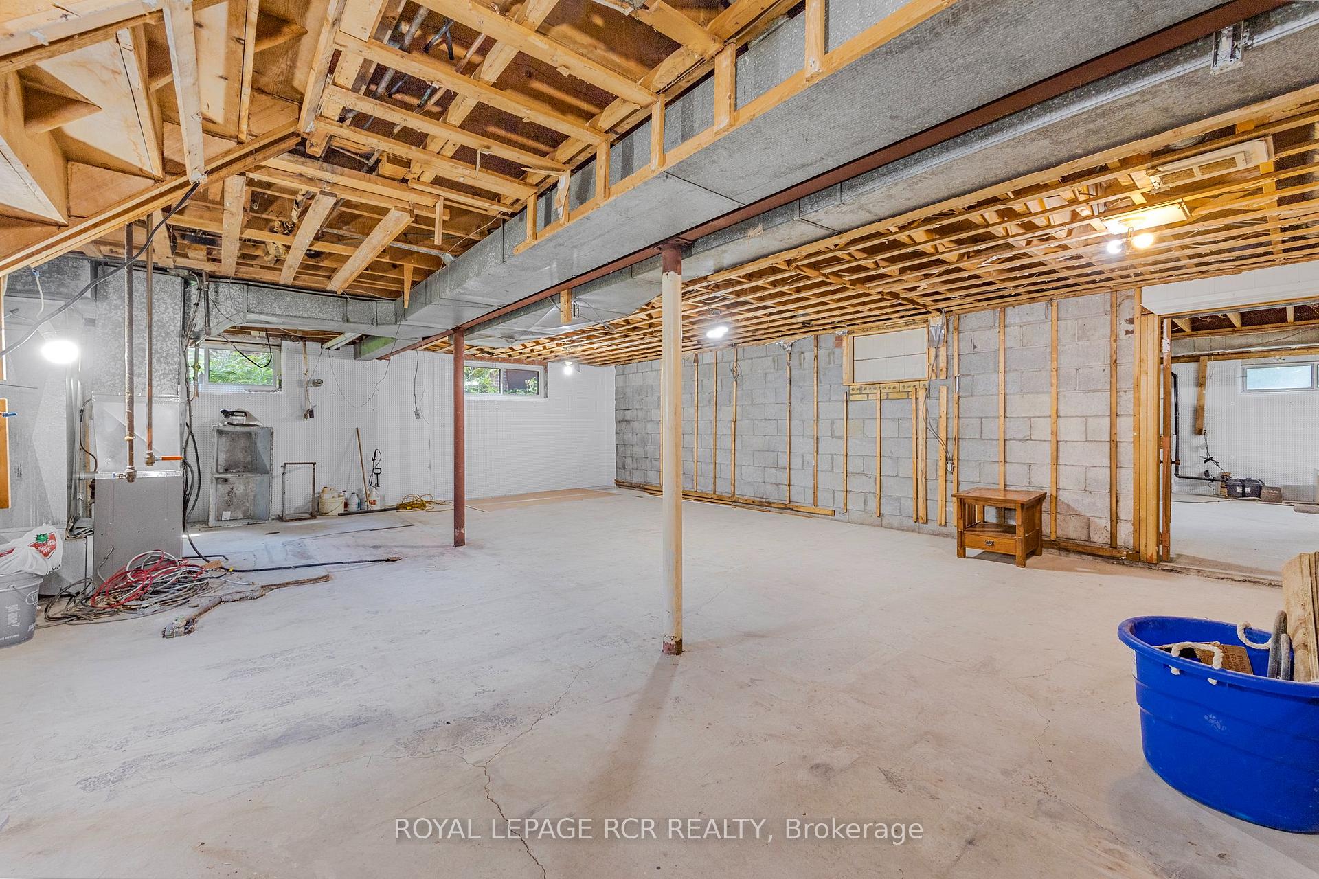 Photo 23 of 1 Northcrest Road, Etobicoke, Kingsview Village-The Westway — HOMEH