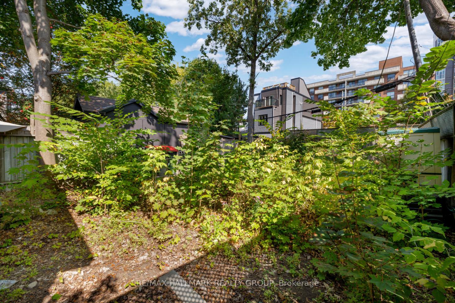 Photo 4 of 153 Huron Avenue N, Ottawa, Ottawa West — HOMEH