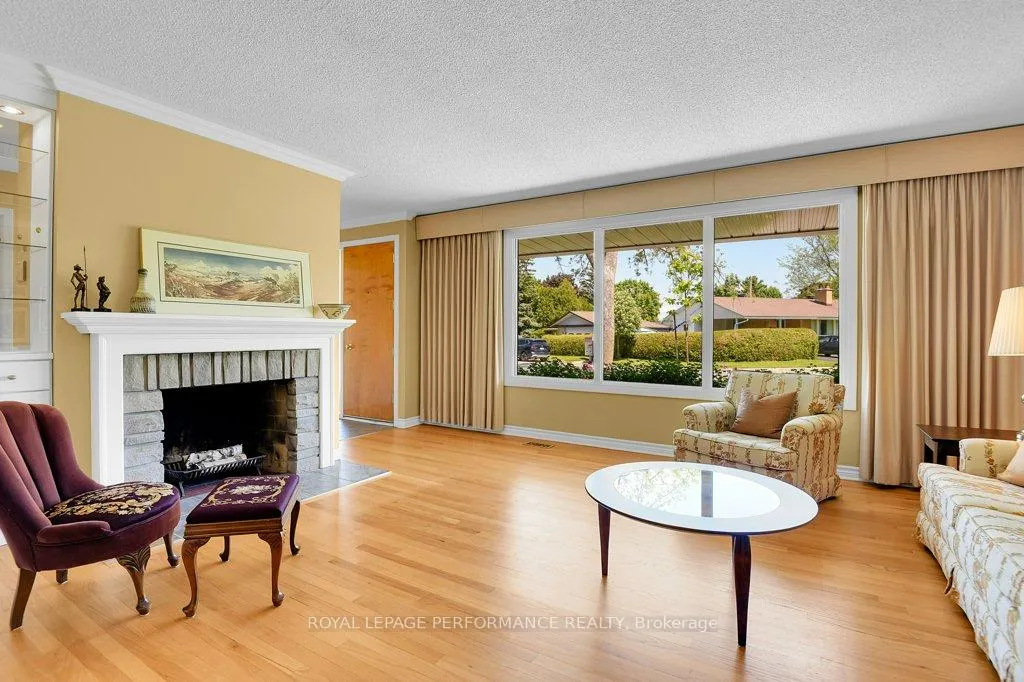 Photo 65 of 2686 Ulster Crescent, Ottawa, Riverside Park — HOMEH
