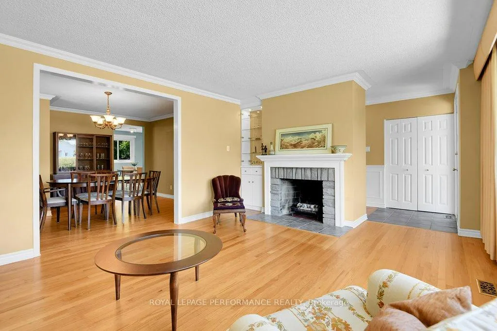 Photo 86 of 2686 Ulster Crescent, Ottawa, Riverside Park — HOMEH