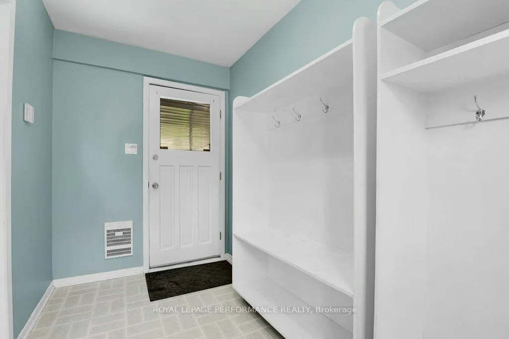 Photo 197 of 2686 Ulster Crescent, Ottawa, Riverside Park — HOMEH