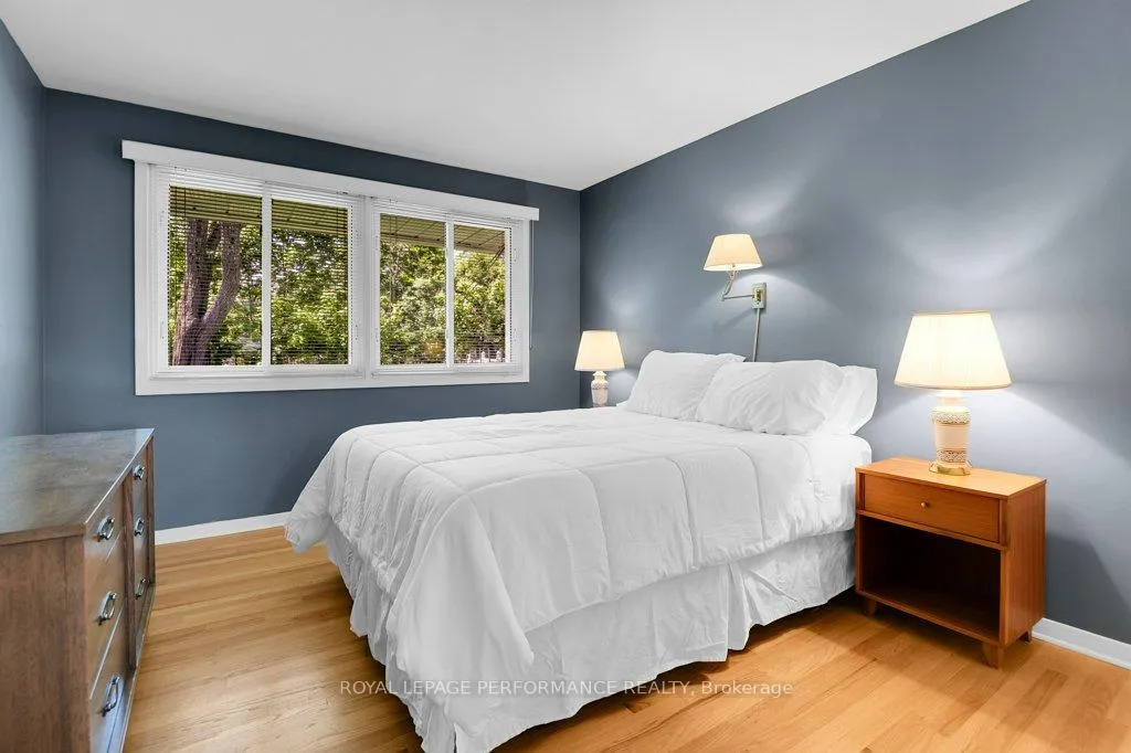 Photo 216 of 2686 Ulster Crescent, Ottawa, Riverside Park — HOMEH