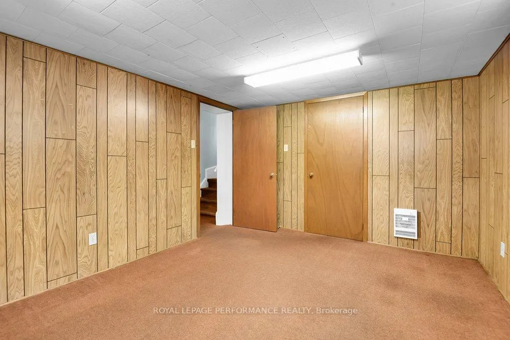 Photo 320 of 2686 Ulster Crescent, Ottawa, Riverside Park — HOMEH